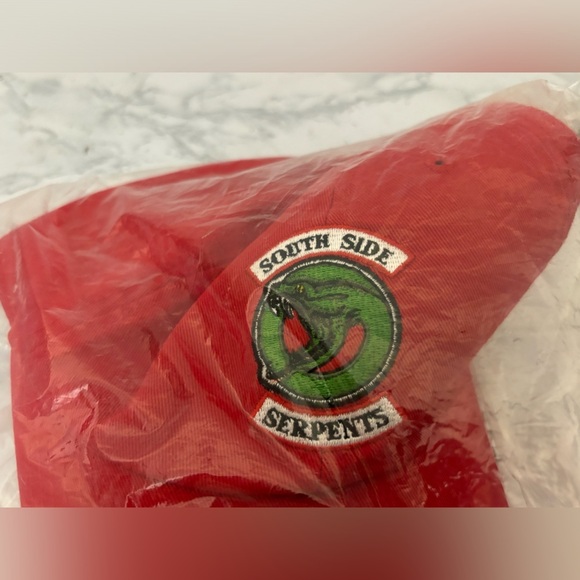 Hot Topics Exclusive Riverdale Southside Serpents Ball Cap Red Strapback NWT​​ - Picture 2 of 5